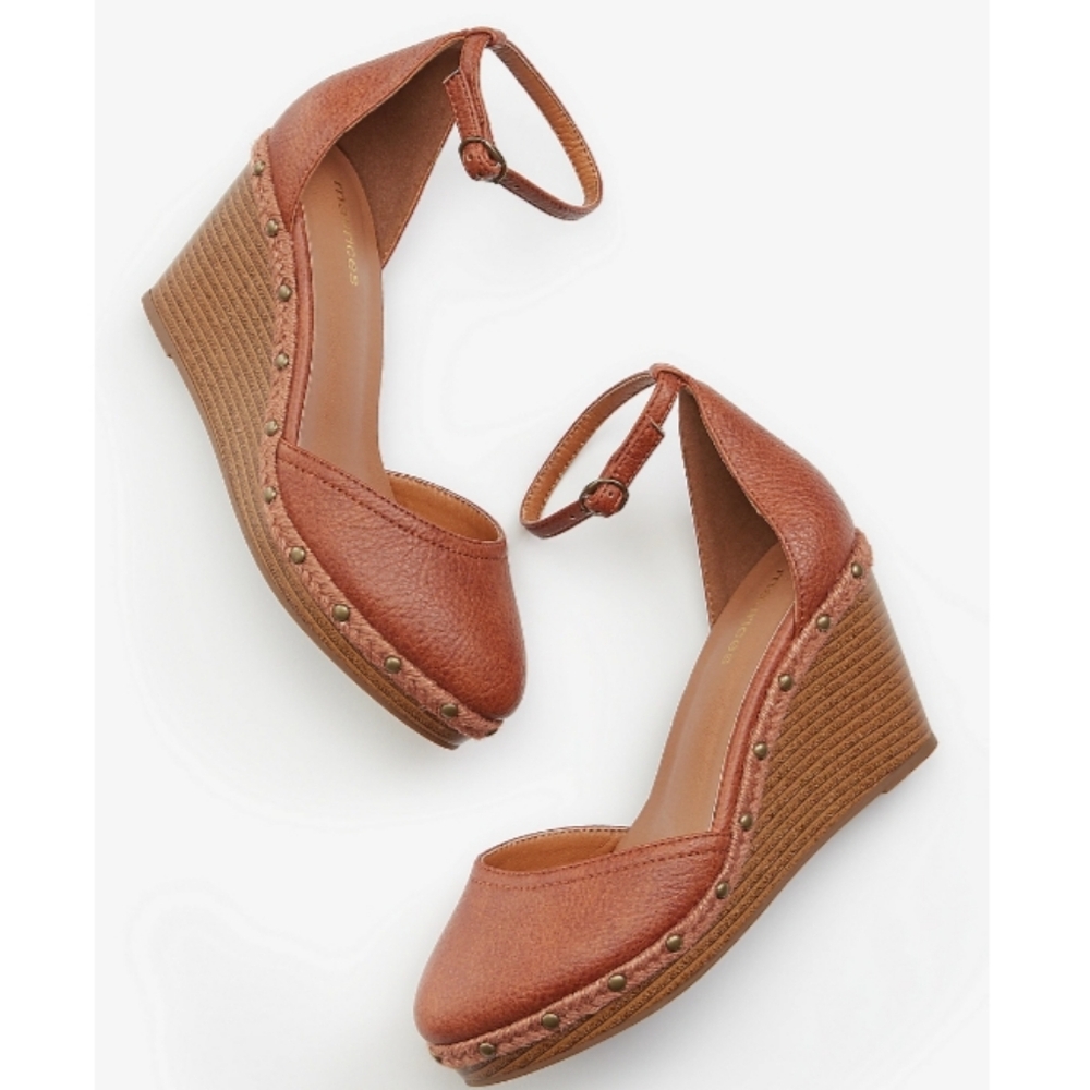 Studded Wedges Sandals Sz 9.5 LAST CHANCE